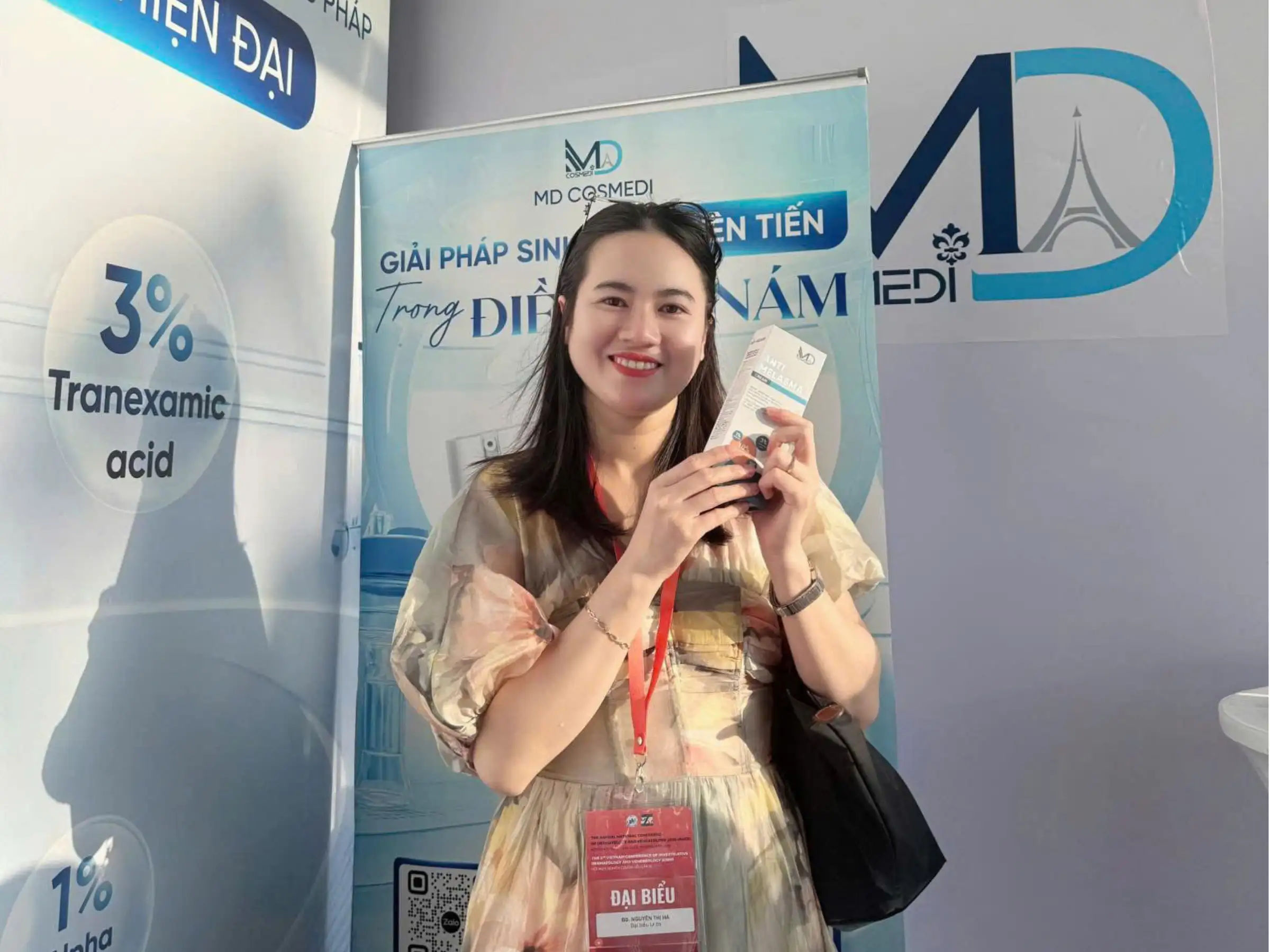 Hang-trâm-phan-qua-dược-gui-toi-khách-hang